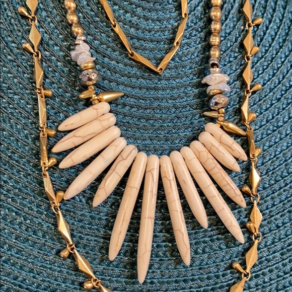 Stella&dot Zuni layering necklace - Picture 3 of 7